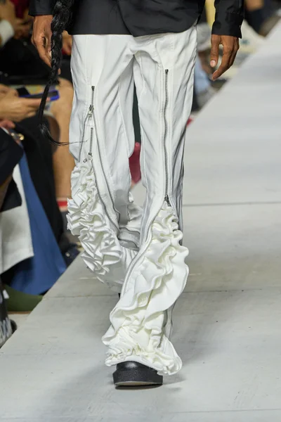 Look 37